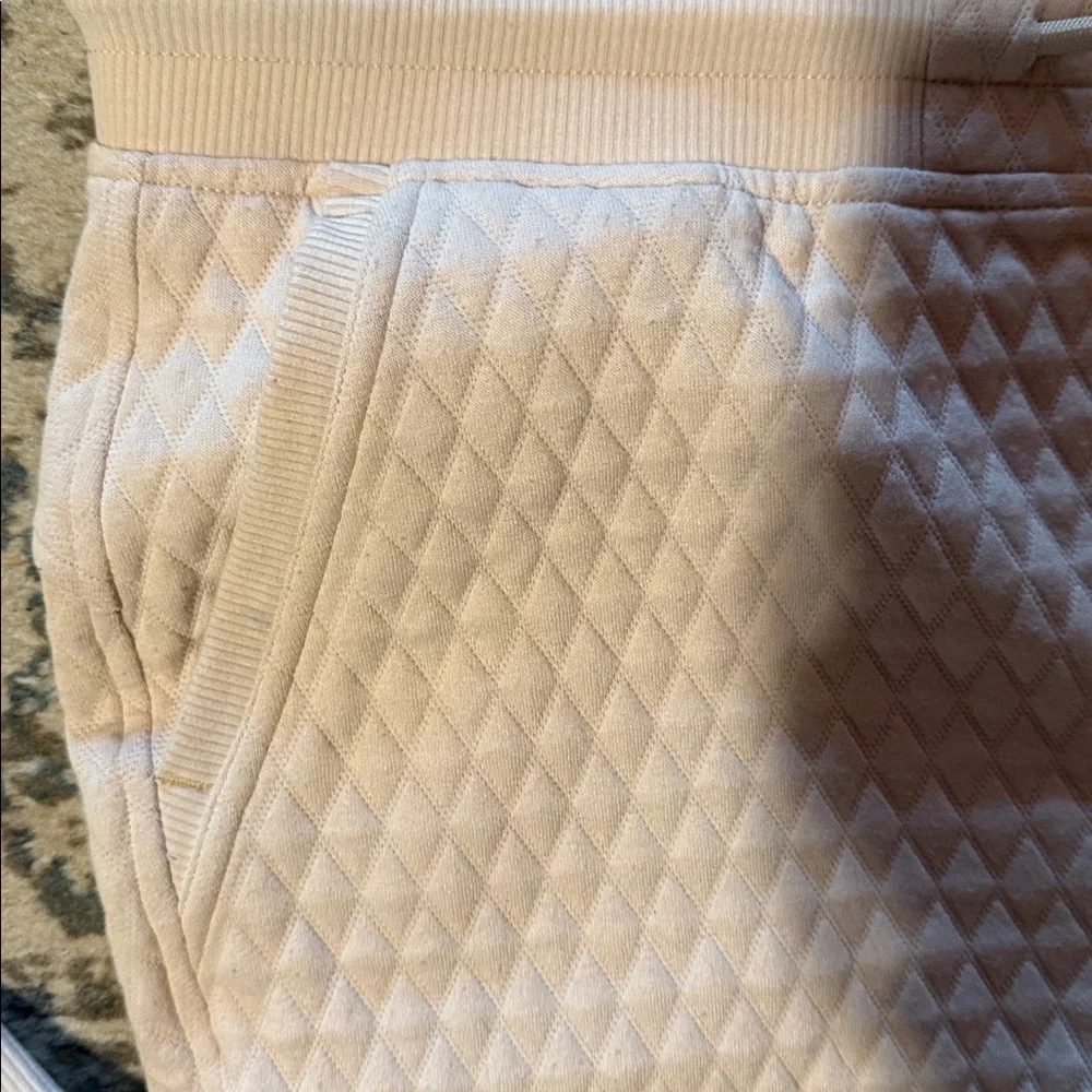 Quilted Cream Jogger Set - Picture 7 of 7